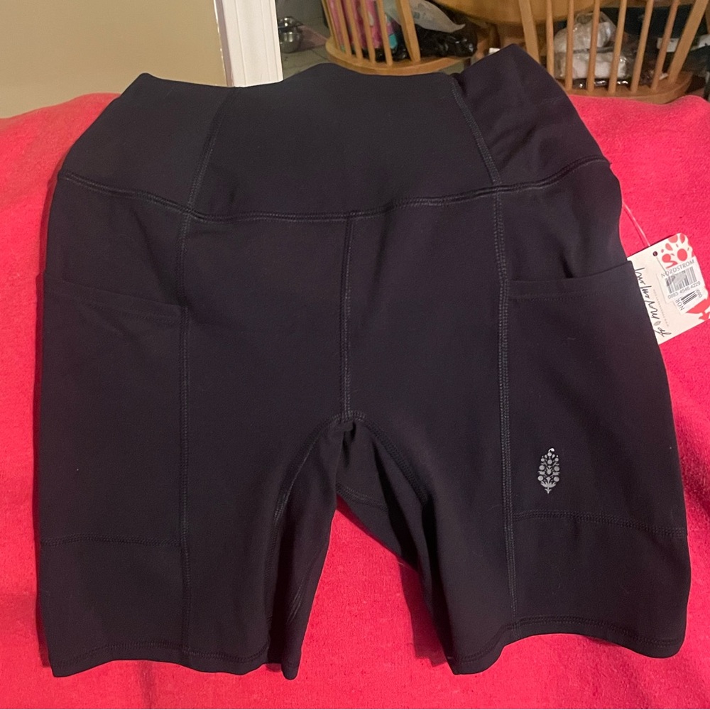 Ladies Free People Movement Size XS Black Biker Shorts